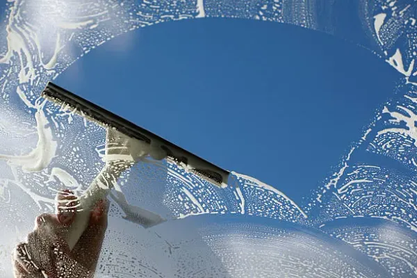 Window cleaning built around the view